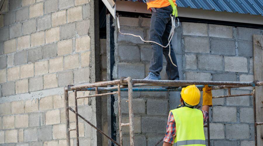 Expert Emergency Roof Repairs services in Lyerly, GA